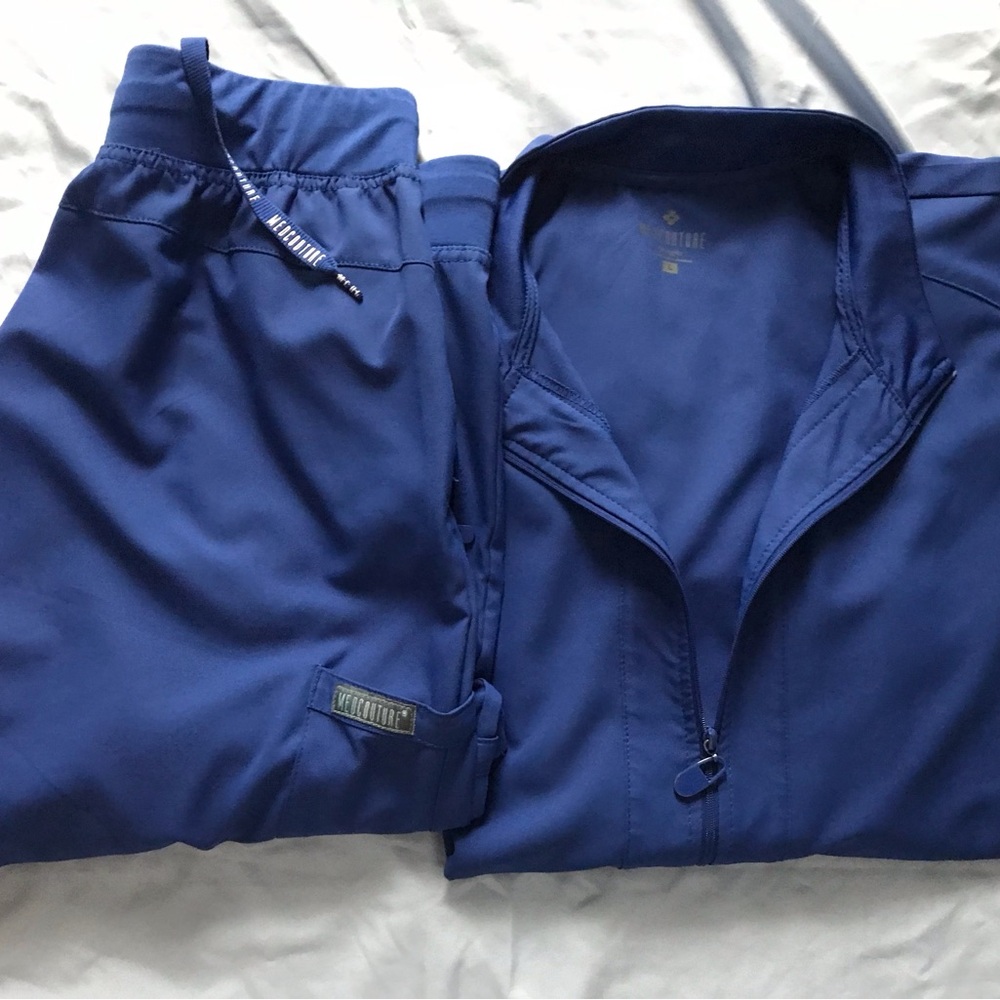 Women’s Medcouture scrub pants and jacket
